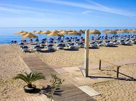 Karibu & Pool Marbella