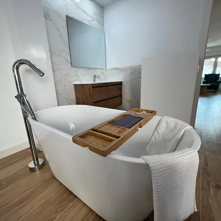 Ferienhaus Karibu & Pool Marbella