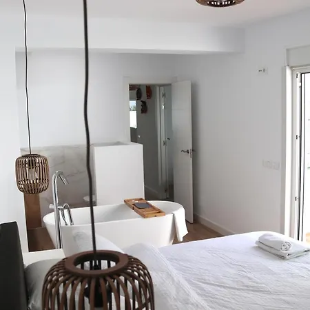 Karibu & Pool * Marbella