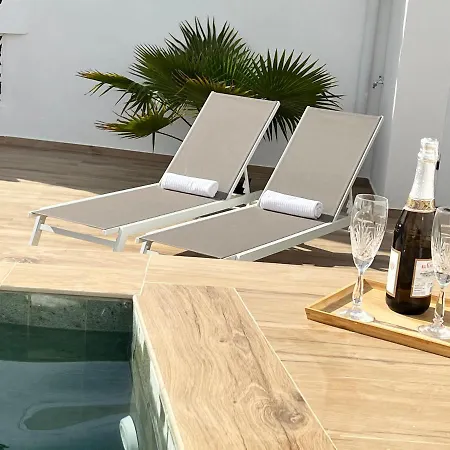 Karibu & Pool Holiday home