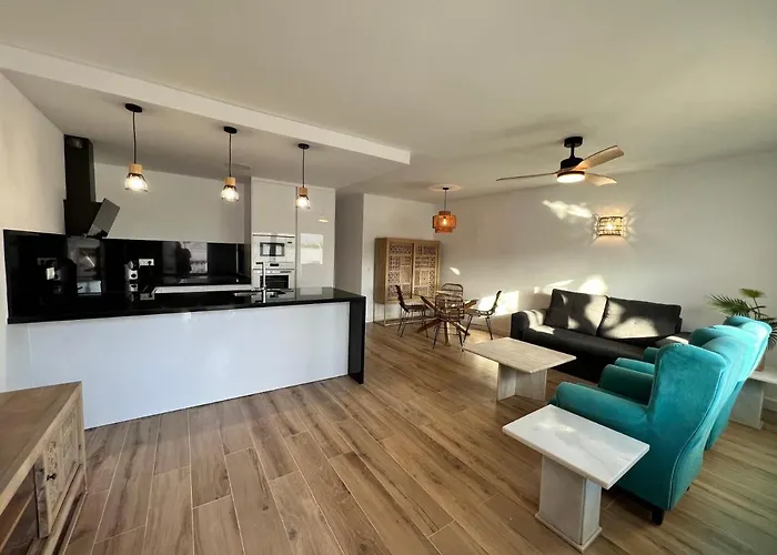 Karibu & Pool * Marbella