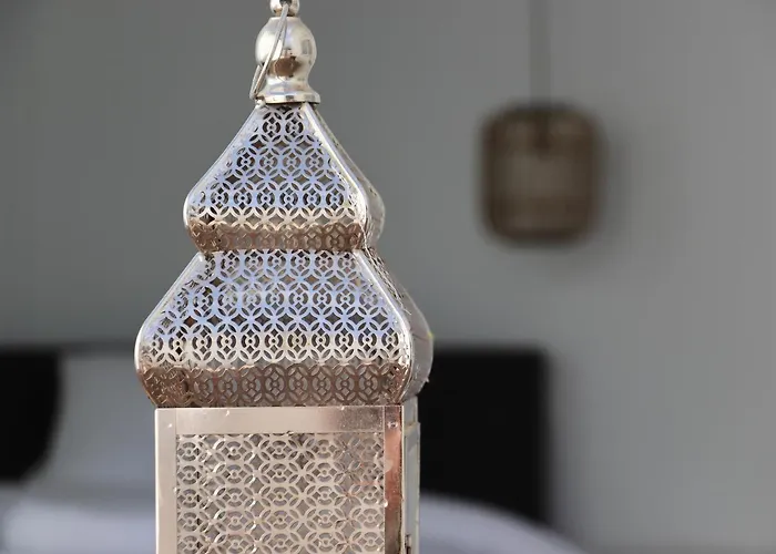 Karibu & Pool Будинок відпочинку Марбелья