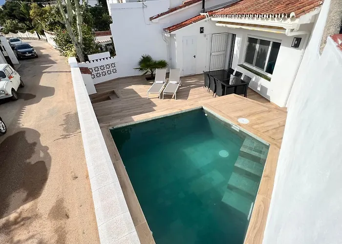 Karibu & Pool Vakantiehuis *